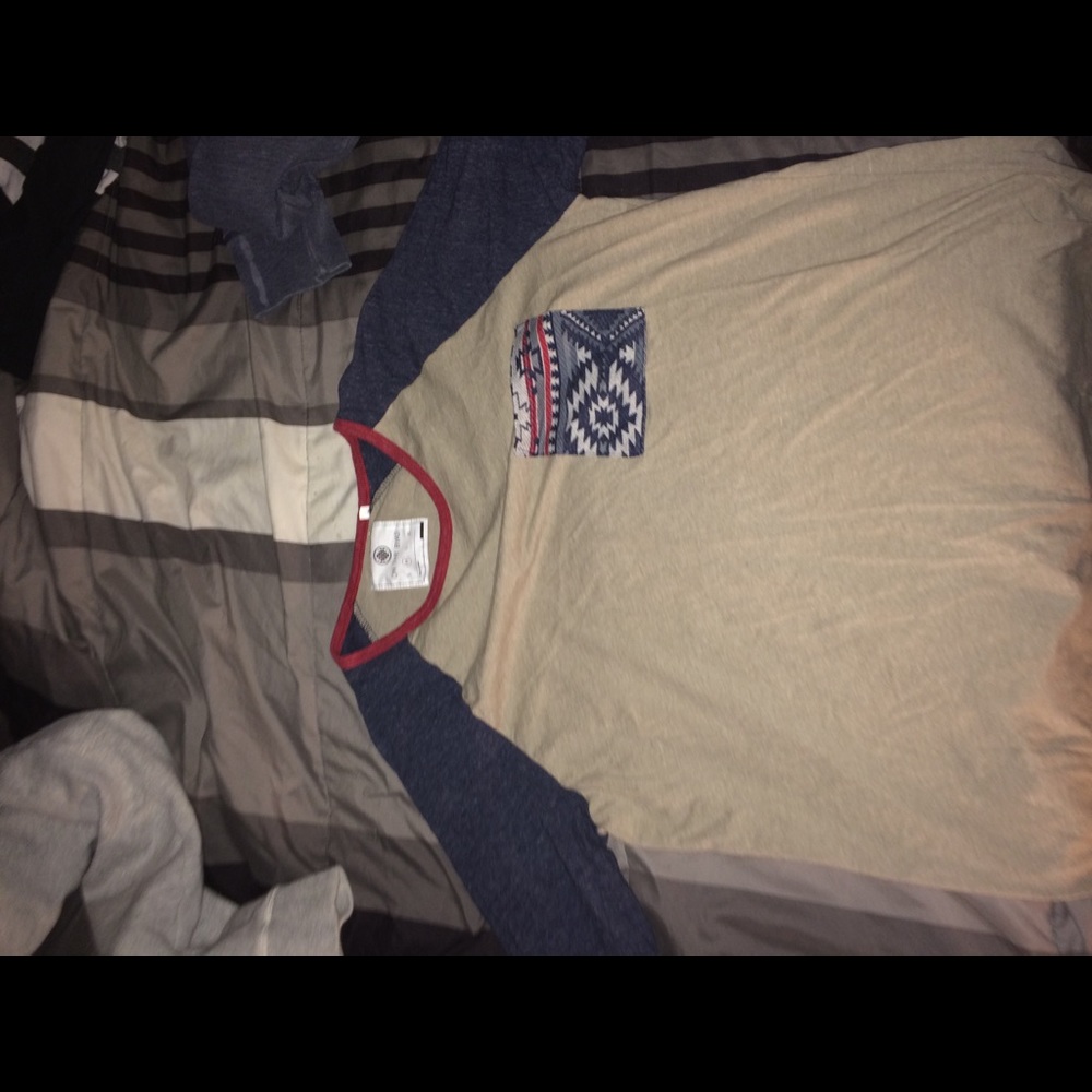 On the byas Medium Baseball Tee